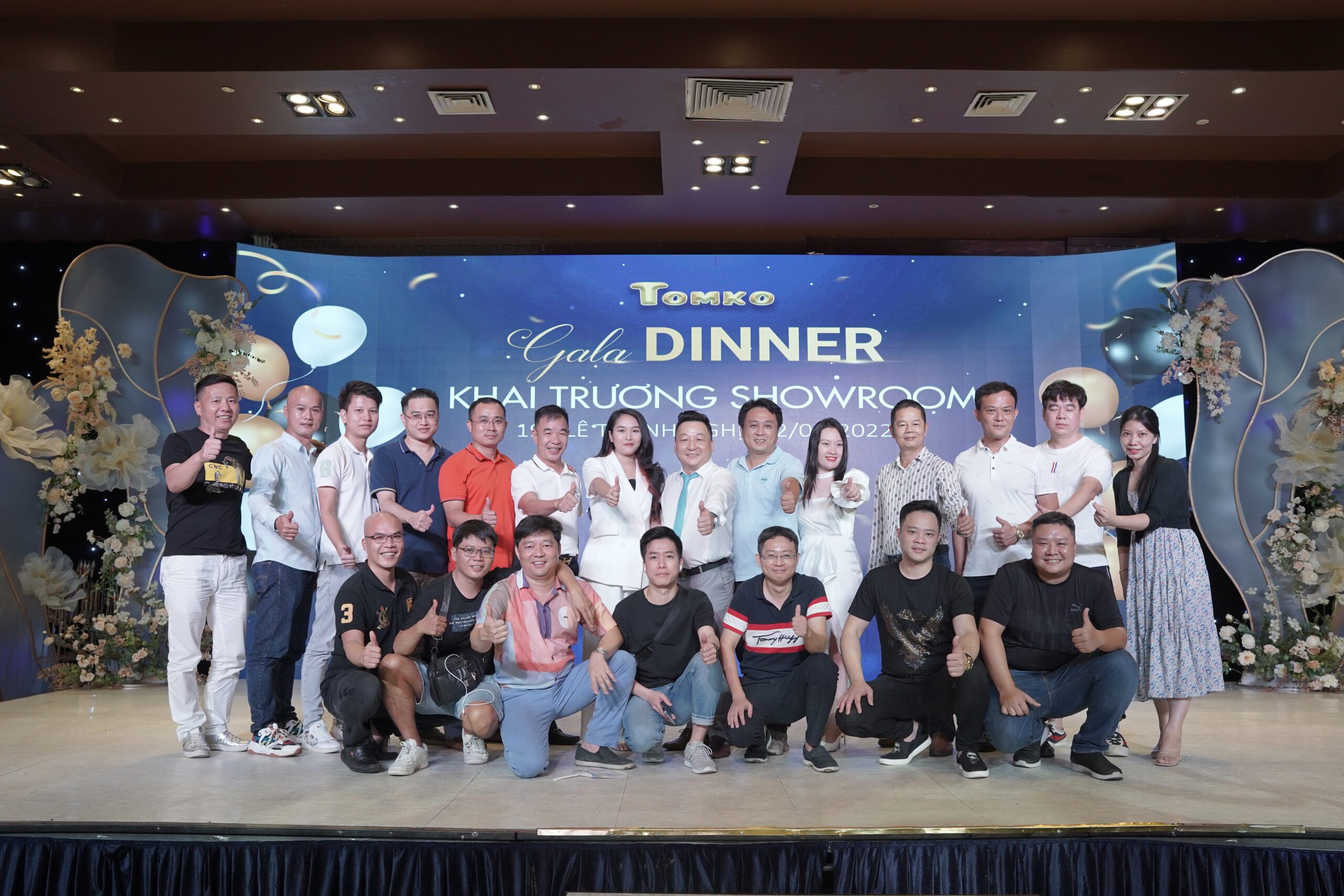 anh gala dinner khai truong showroom tomko 192 le thanh nghi 2