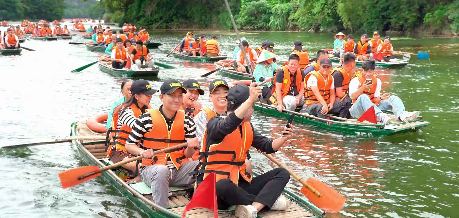 cheo thuyen kayak ngam non nuoc trang an