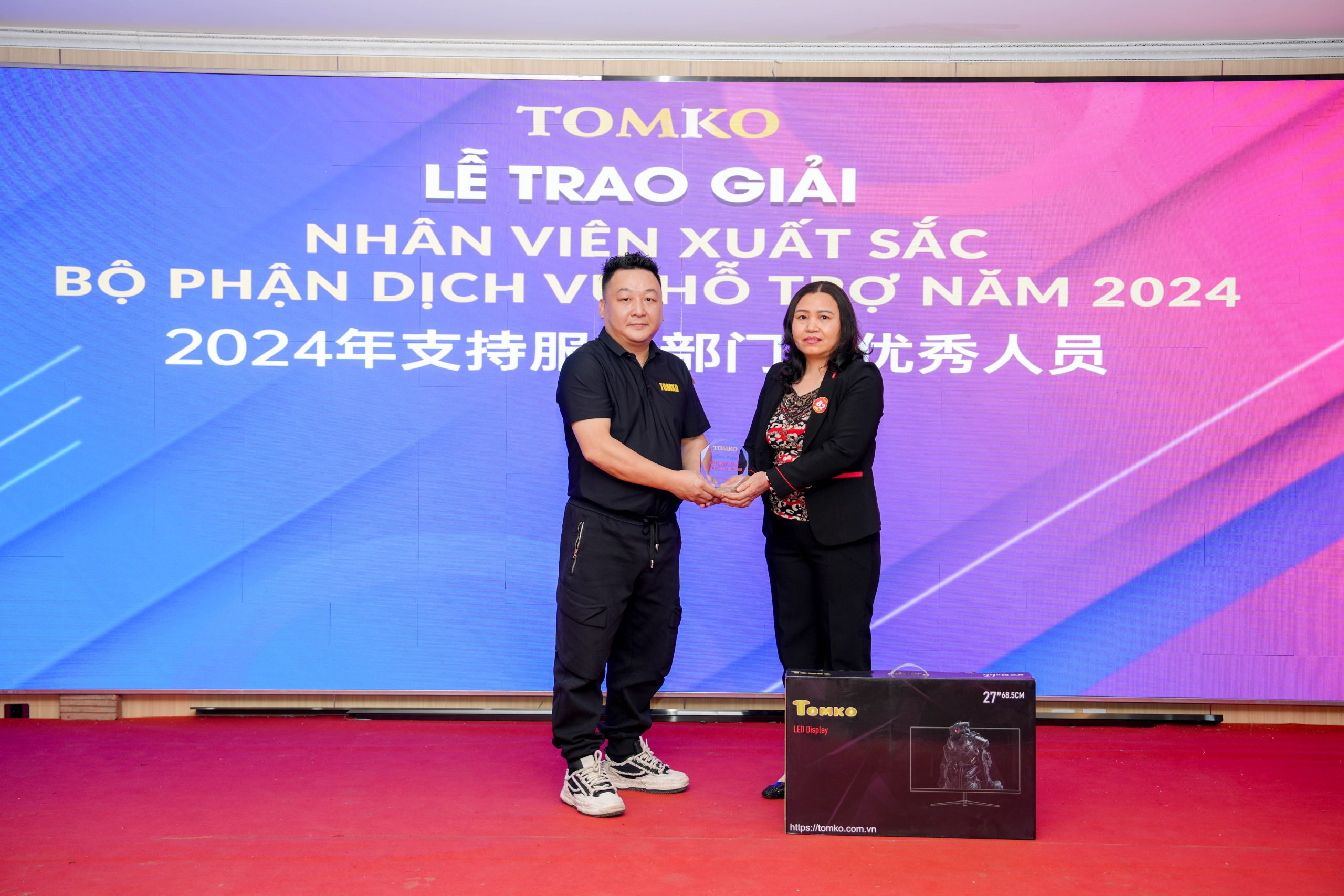 nhan vien xuat sac bo phan ho tro khac 2024